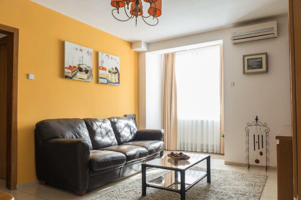 Maxxy Apartments Бухарест Екстер'єр фото